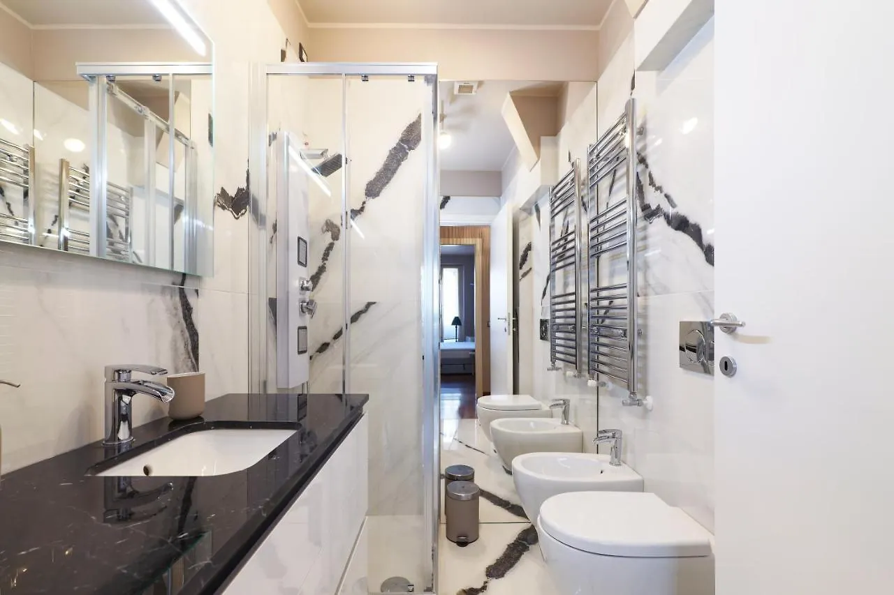Castello Luxury Apartment - In The Heart Of Mailand